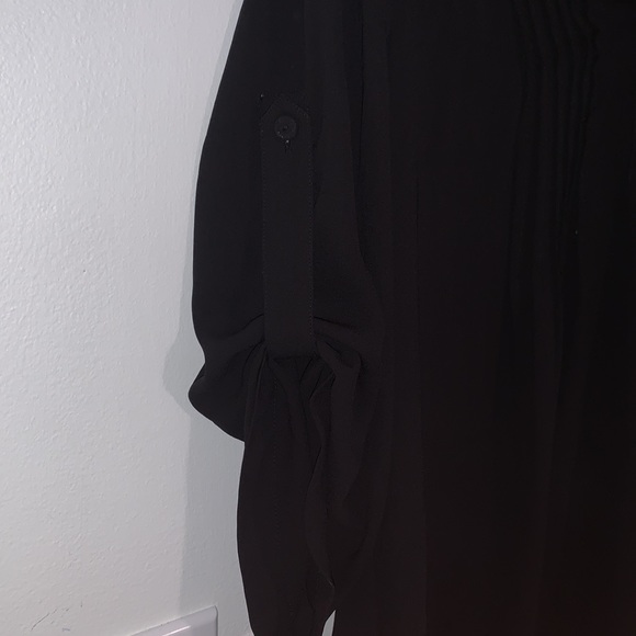 BCBG Maxazria blouse - Picture 4 of 6